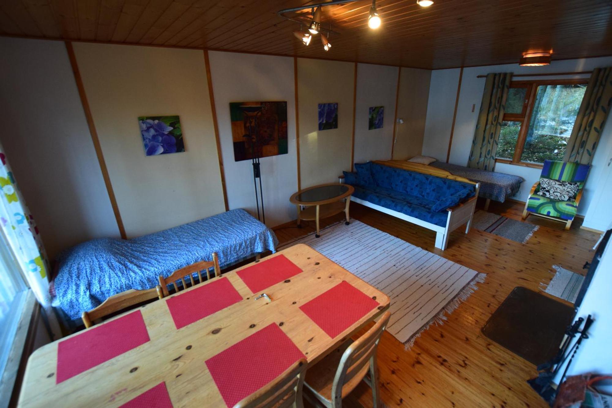 Pyhtaeaen Vuokramoekit Villa Tuuski Exterior photo