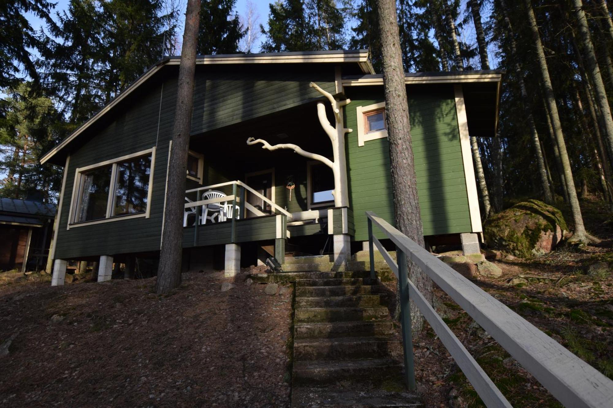 Pyhtaeaen Vuokramoekit Villa Tuuski Exterior photo