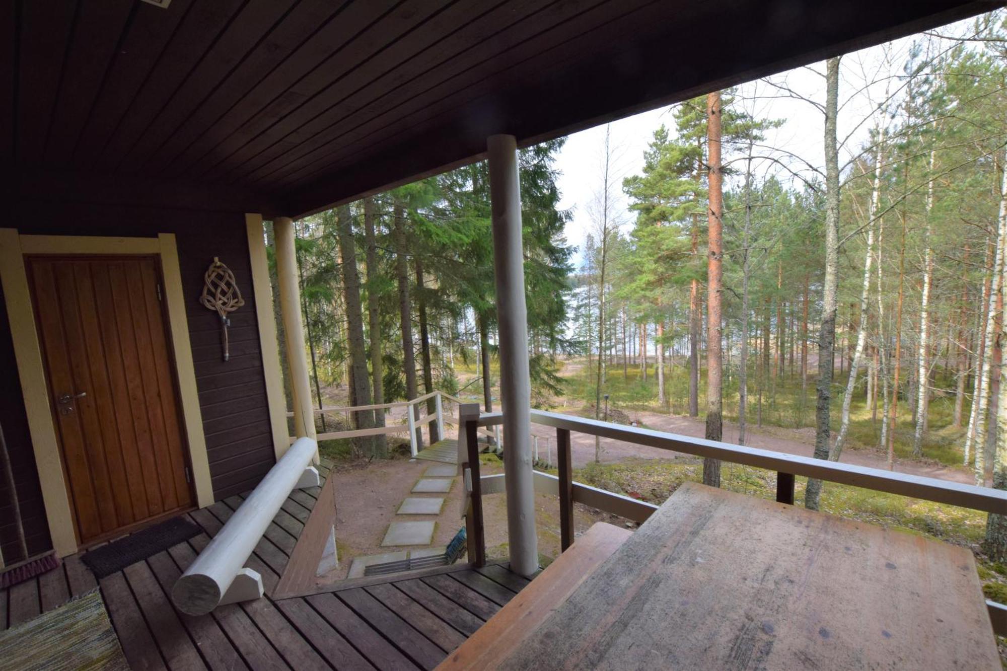 Pyhtaeaen Vuokramoekit Villa Tuuski Exterior photo