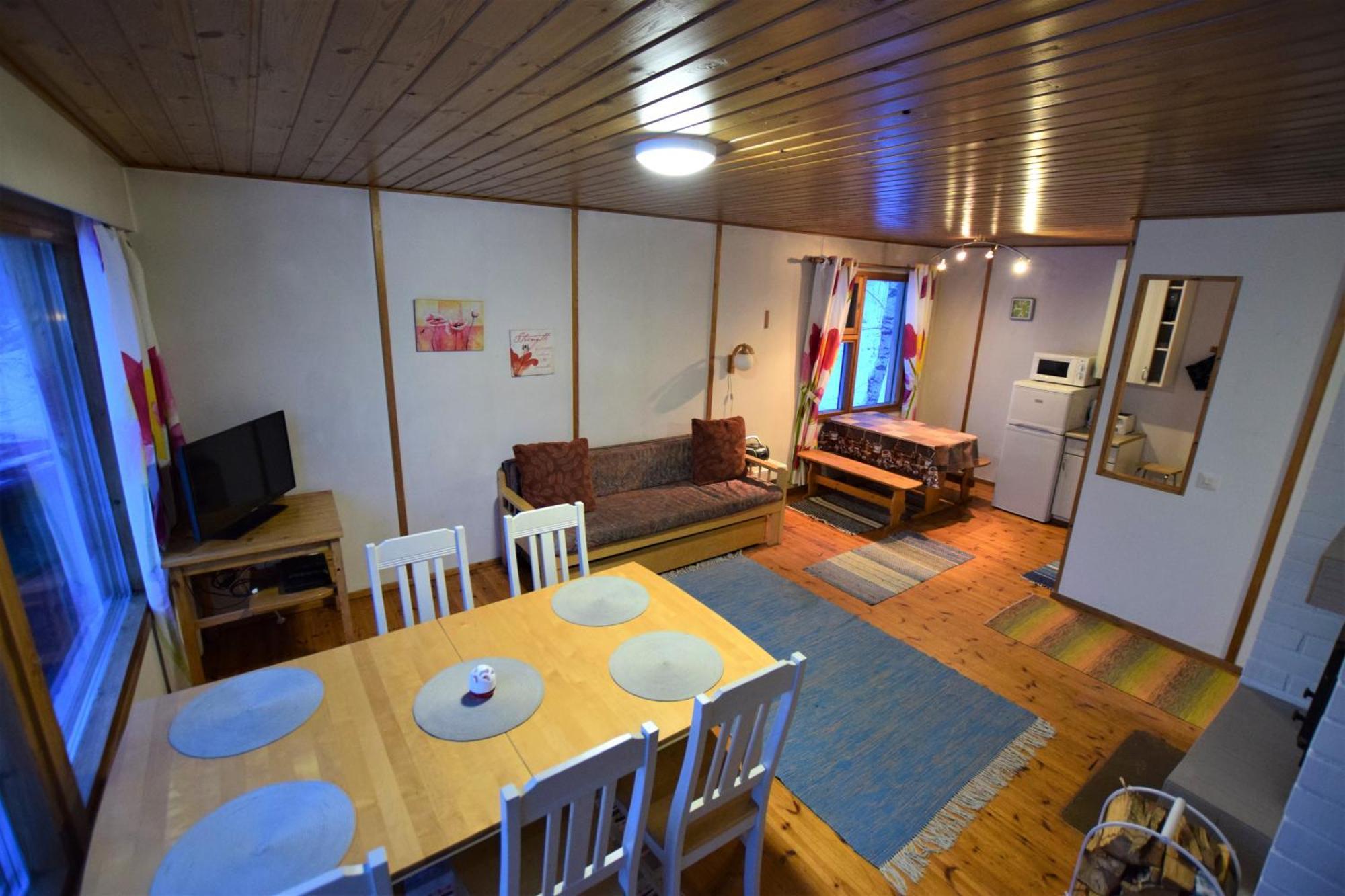 Pyhtaeaen Vuokramoekit Villa Tuuski Exterior photo