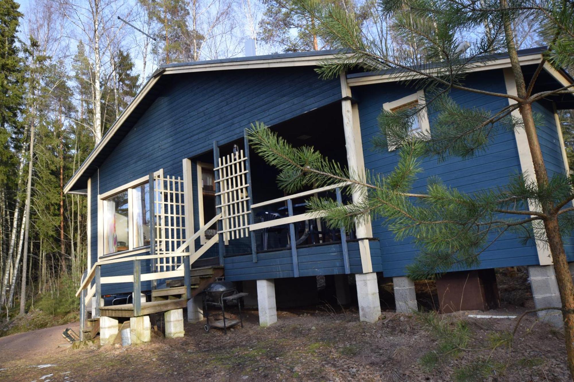 Pyhtaeaen Vuokramoekit Villa Tuuski Exterior photo
